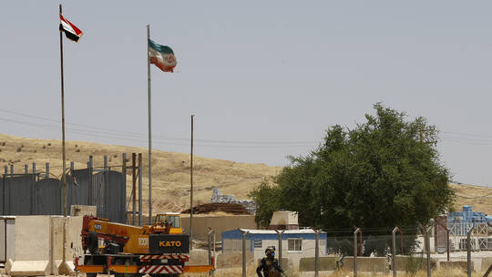 إيران تعلن إرسال 2500 سائح يوميا عبر الحدود البرية إلى الأماكن المقدسة في العراق