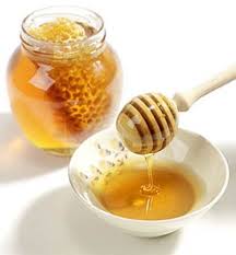 كم ملعقة عسل احتاج في اليوم لزيادة الوزن